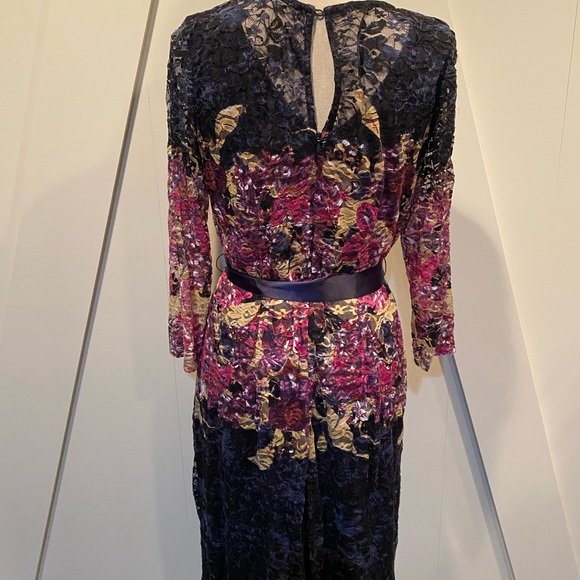 Gorgeous multi colored lace dress size 12 - Picture 3 of 6